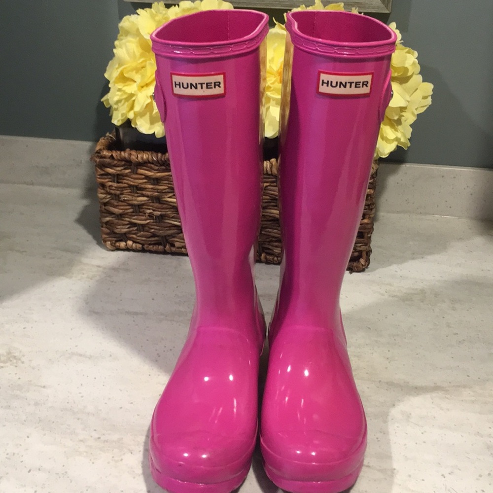Hunter Rain Boots - bright pink!